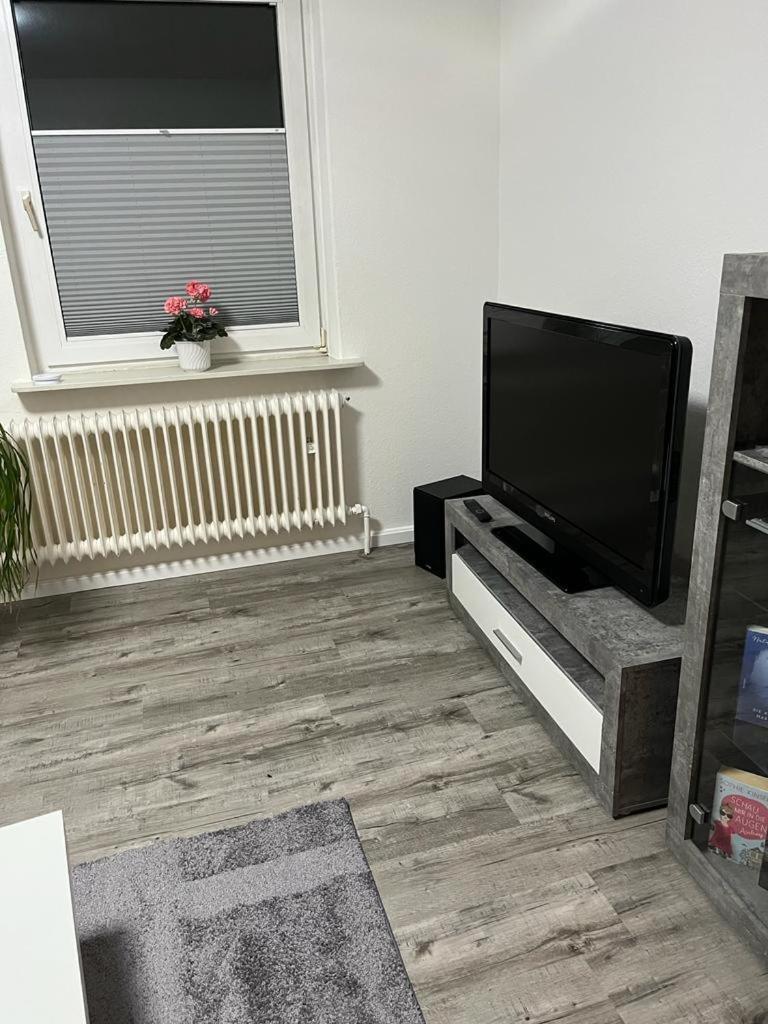 Schoene Ferienwohnung/Pendlerwohnung Илцен Екстериор снимка